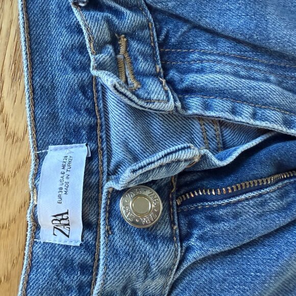 ZARA HIGH RISE WIDE LEG JEANS, SIZE 6 - Picture 4 of 5